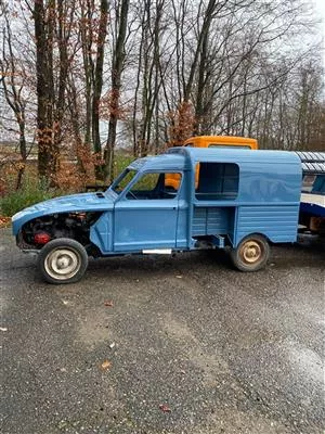 BLÅ CITROEN2.jpg